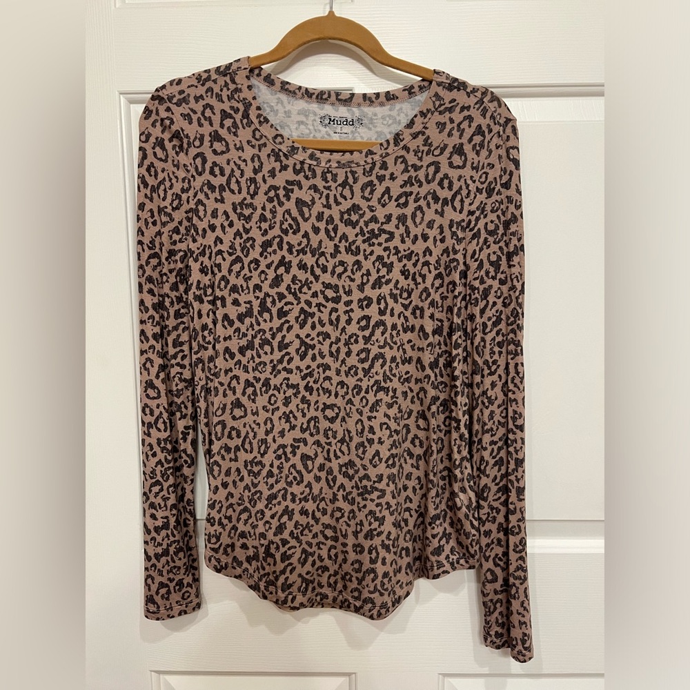 Long-sleeve tee